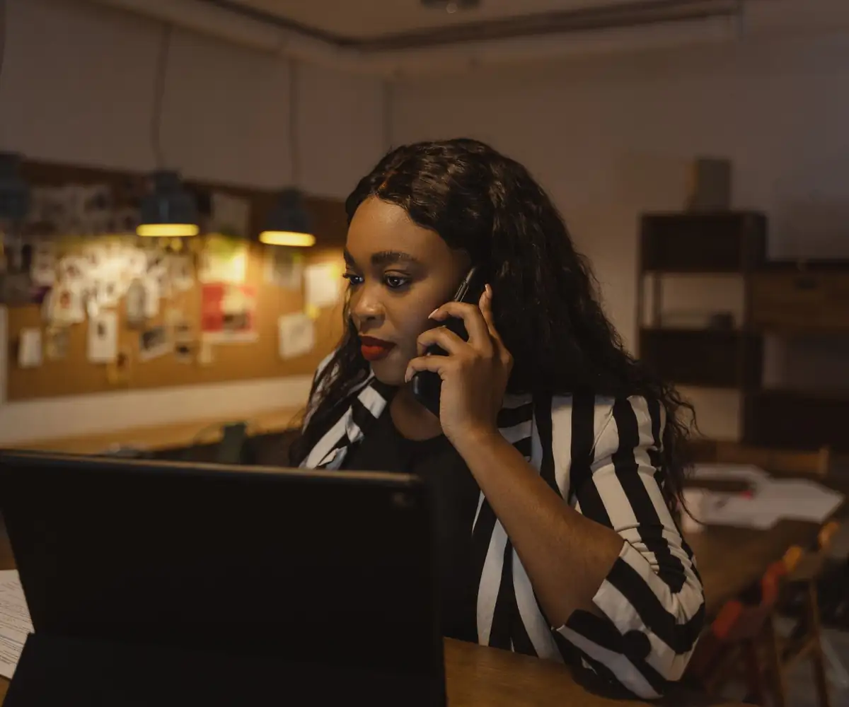 An A/R specialist following up with a payer by phone